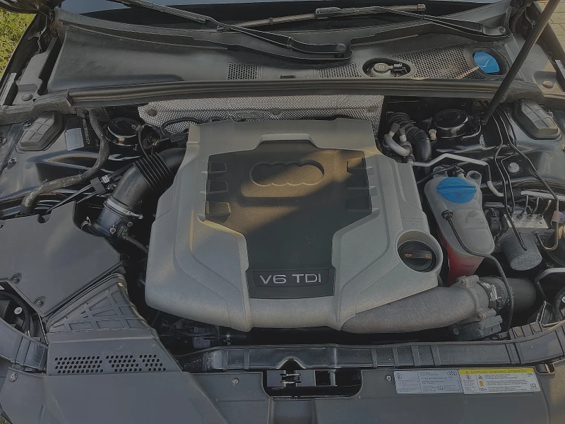 Audi A4 3.0TDI* DIS* B&O* 330Hp* SOUND* DEADZONE* FULL* , снимка 12 - Автомобили и джипове - 52637377