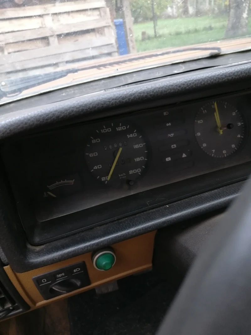 Opel Rekord, снимка 9 - Автомобили и джипове - 52570355