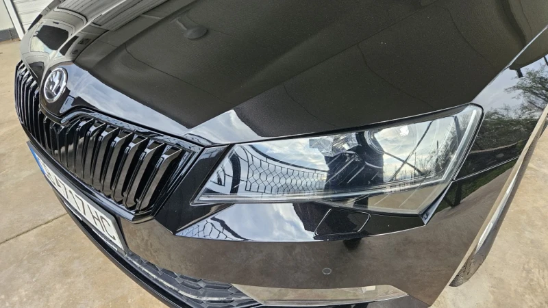 Skoda Superb 2.0 TDI DSG 4x4, снимка 4 - Автомобили и джипове - 52657157