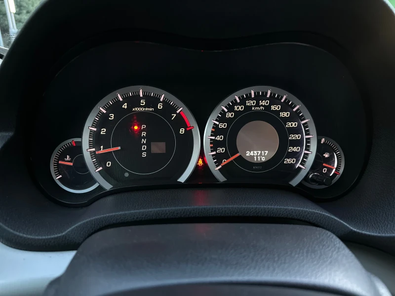 Honda Accord 2.4 EXECUTIVE, снимка 8 - Автомобили и джипове - 52827262