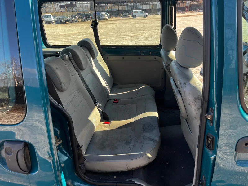 Renault Kangoo 1.5DCI пътнически, снимка 10 - Автомобили и джипове - 53140844