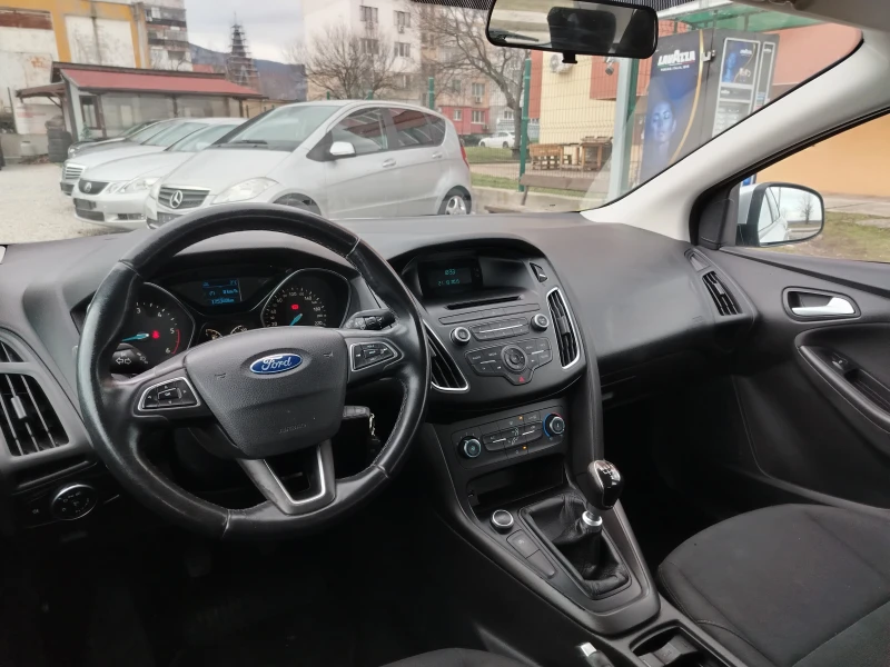 Ford Focus 1.5 TDCI ITALIQ, снимка 9 - Автомобили и джипове - 53268800