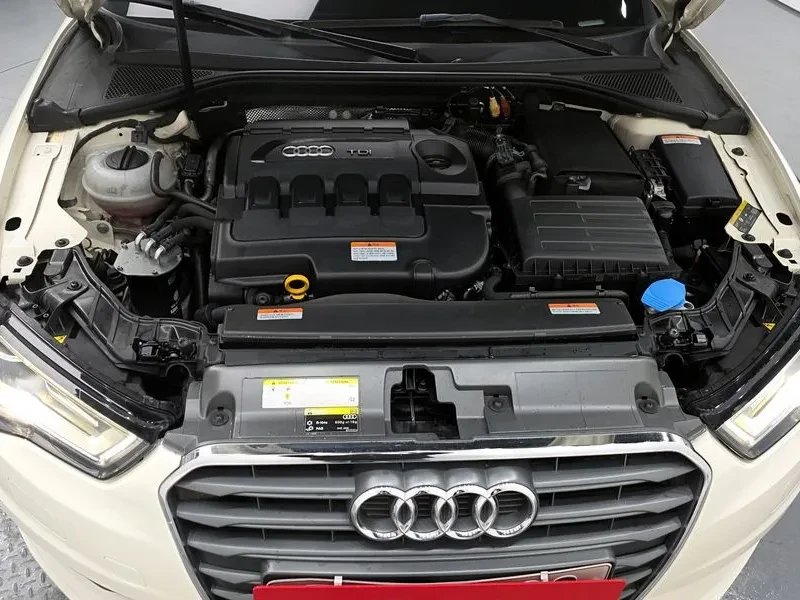 Audi A3 1.6 TDI, снимка 6 - Автомобили и джипове - 54125553