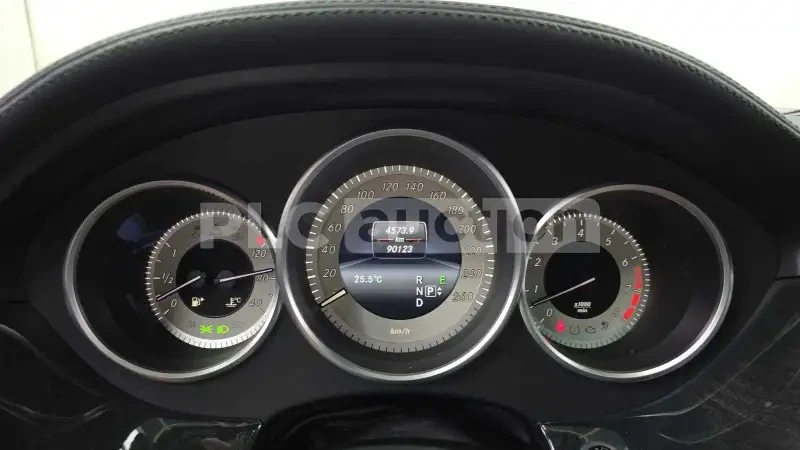 Mercedes-Benz CLS 400  DISTRONIC / ОБДУХВАНЕ / 360 / MEMORY, снимка 8 - Автомобили и джипове - 55396293