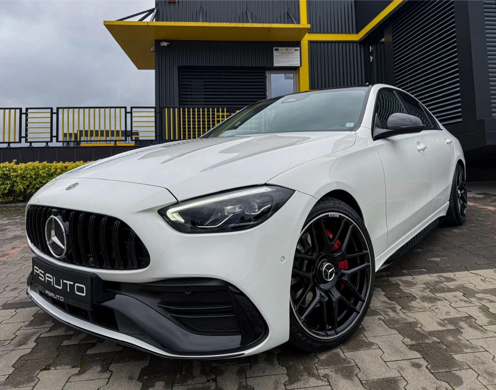 Mercedes-Benz C 220 AMG / 49 000 KM / СЕРВИЗНА, снимка 1