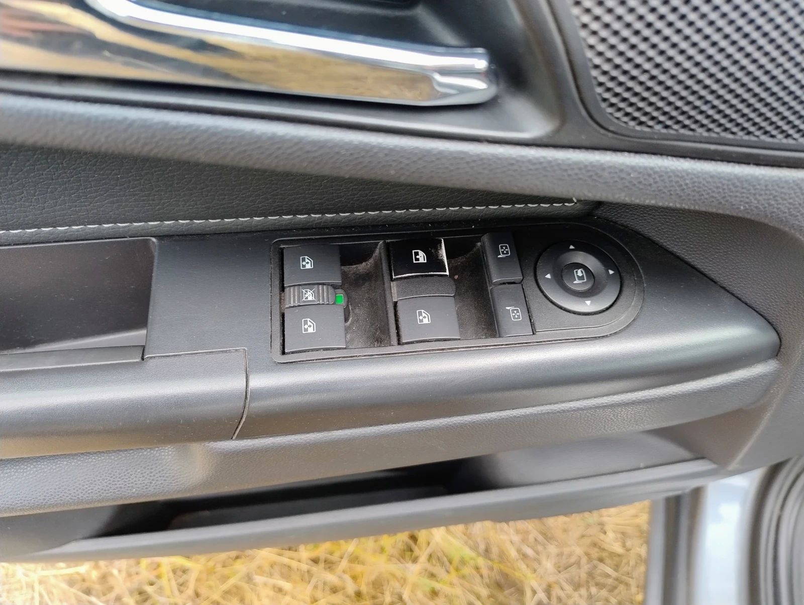 Opel Zafira B - изображение 7