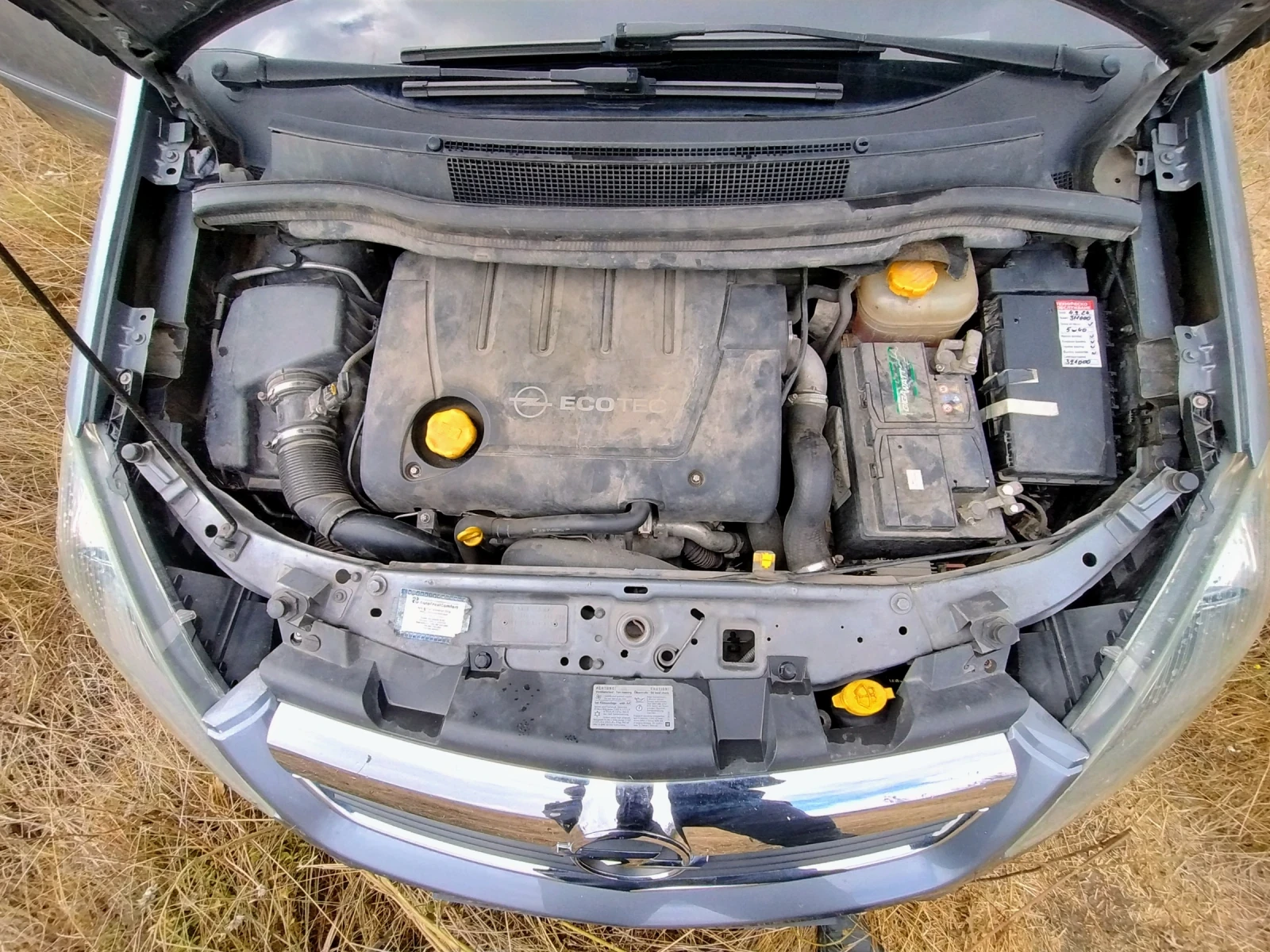 Opel Zafira B - изображение 8