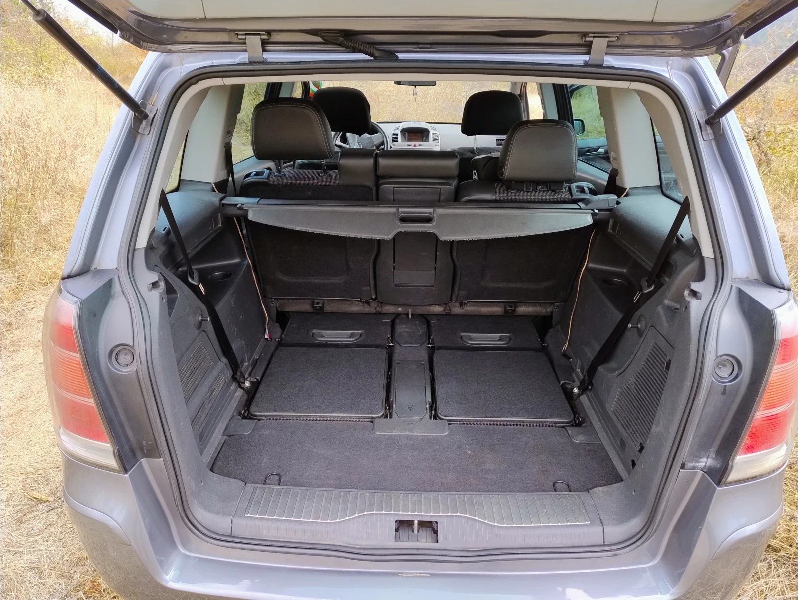 Opel Zafira B - изображение 4