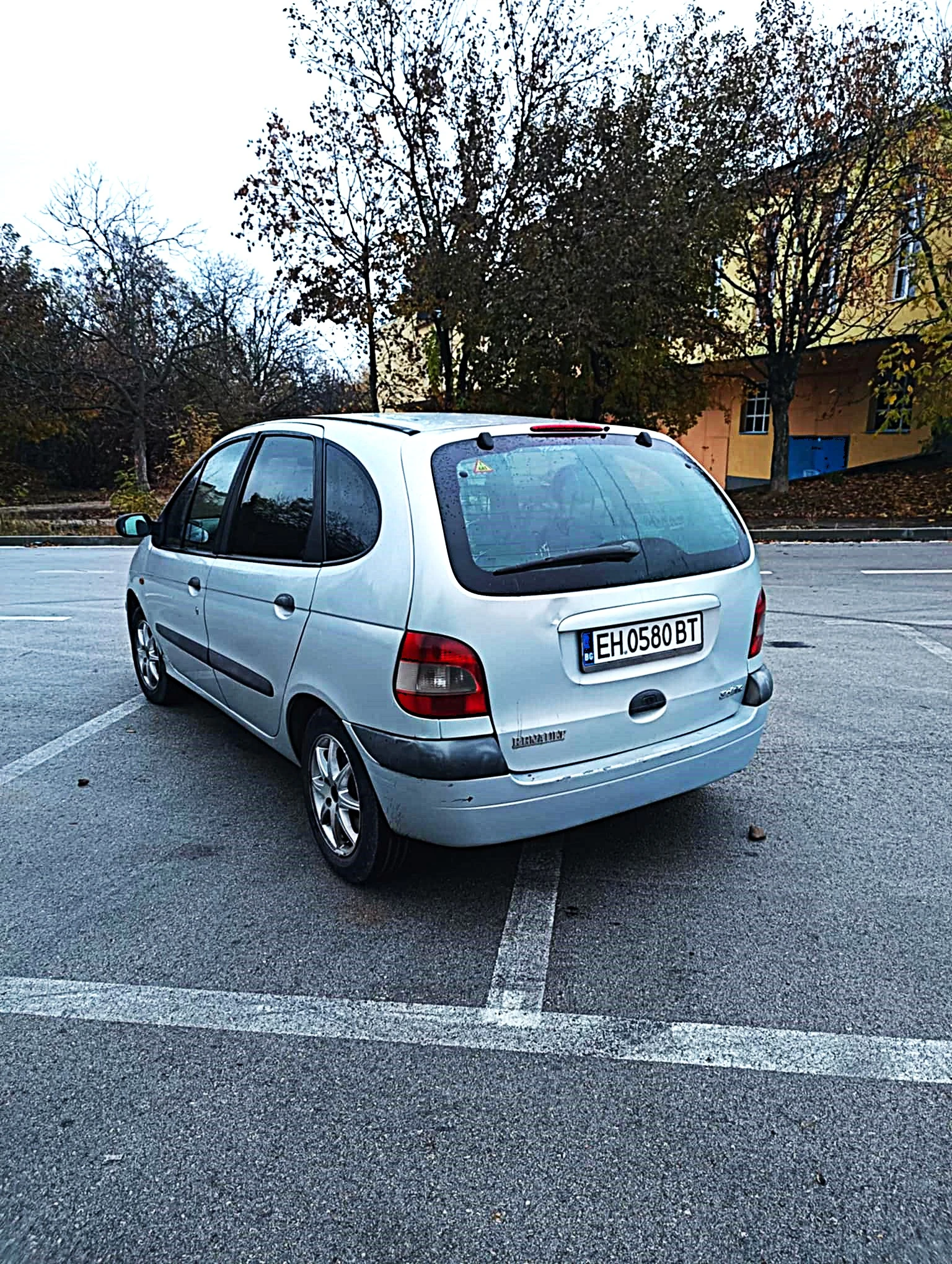 Renault Scenic 1.6 - изображение 5