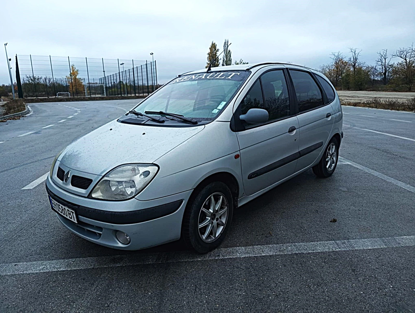 Renault Scenic 1.6 - изображение 2