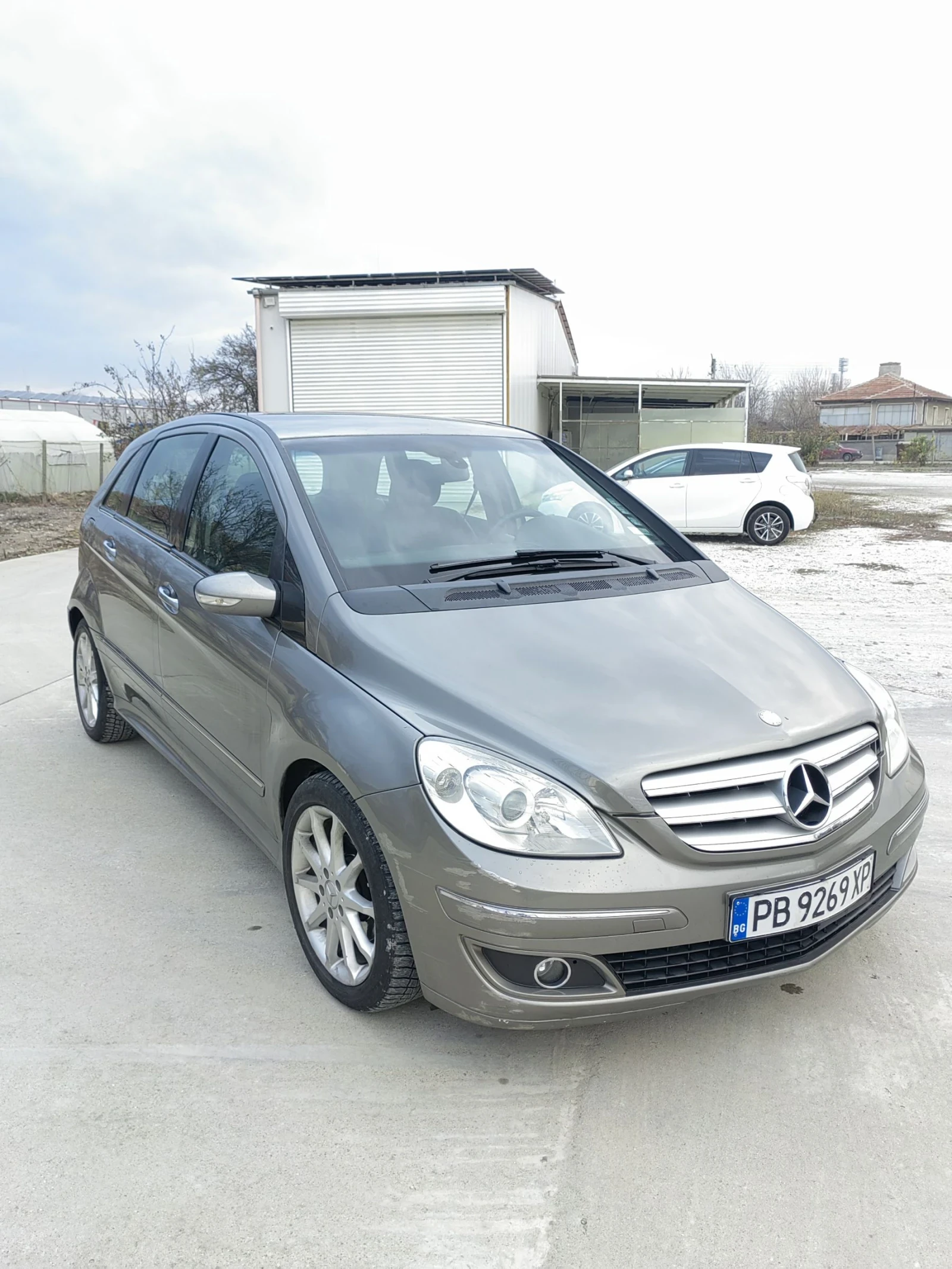 Mercedes-Benz B 200 2.0 CDI - изображение 8