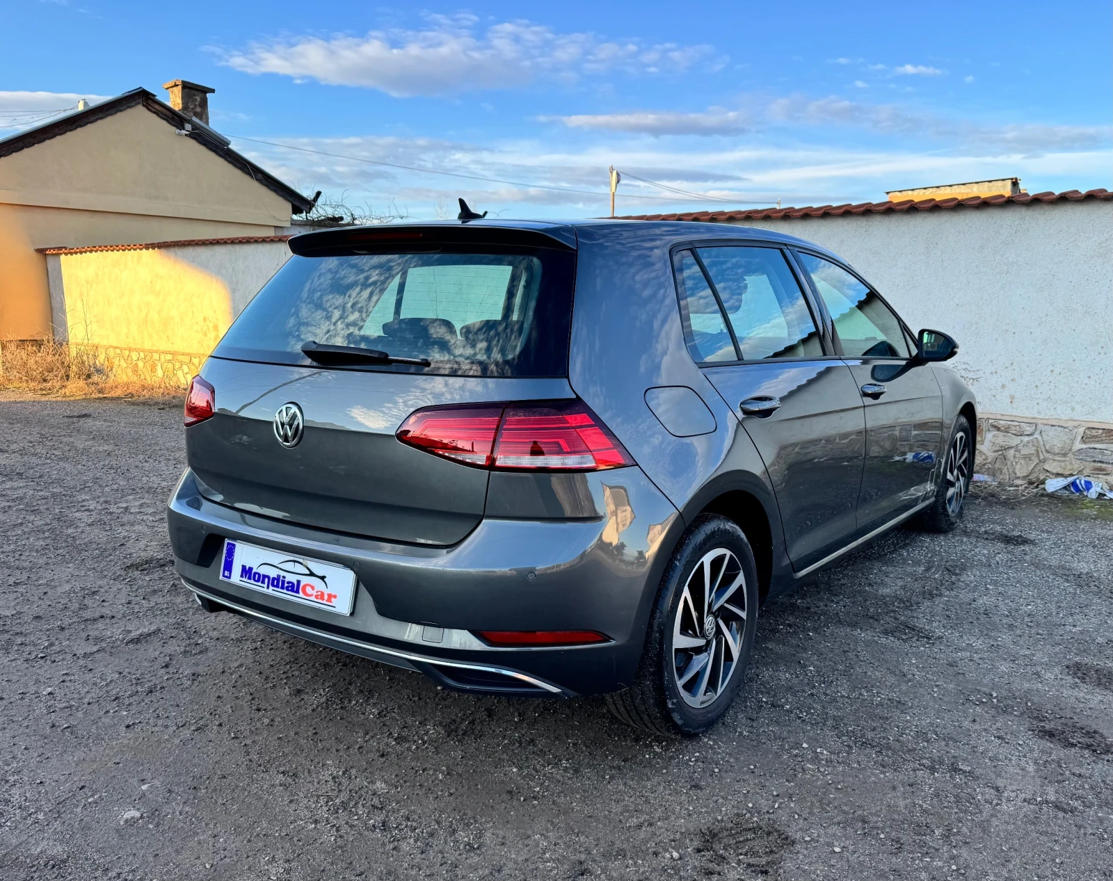 VW Golf 1.6 tdi 115kc FACELIFT FULL OPTIONS - изображение 5