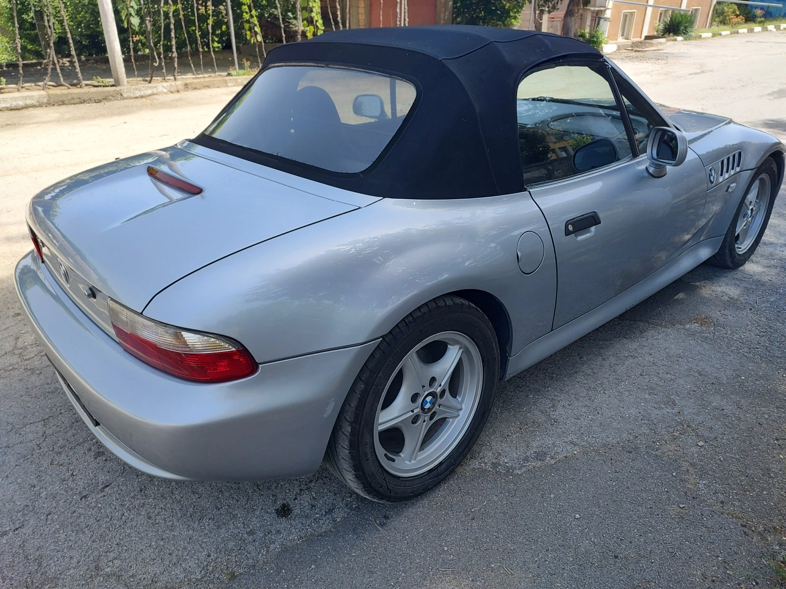 BMW Z3 1.9i 143hp - изображение 4