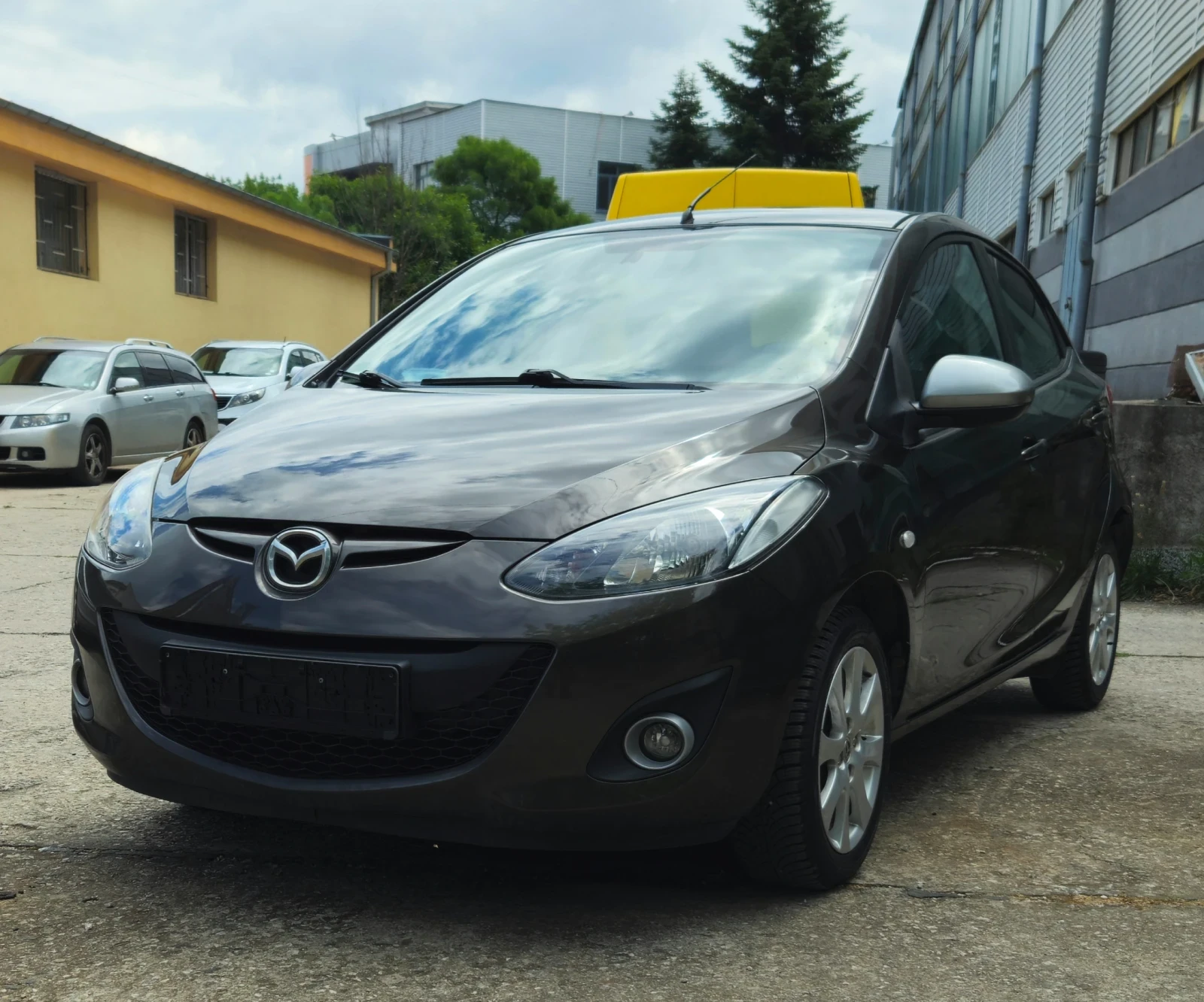 Mazda 2 1.35i - изображение 3