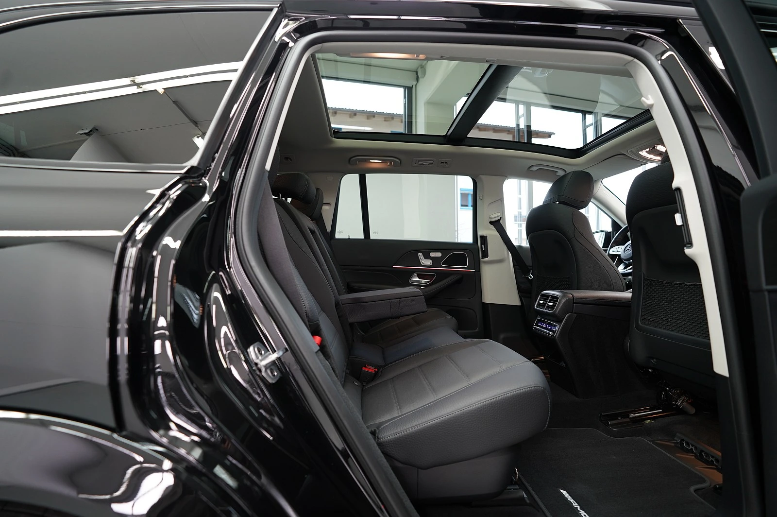 Mercedes-Benz GLS 450 AMG Line / 6+ 1/ HUD/CAMERA/PANO/ | Mobile.bg   12