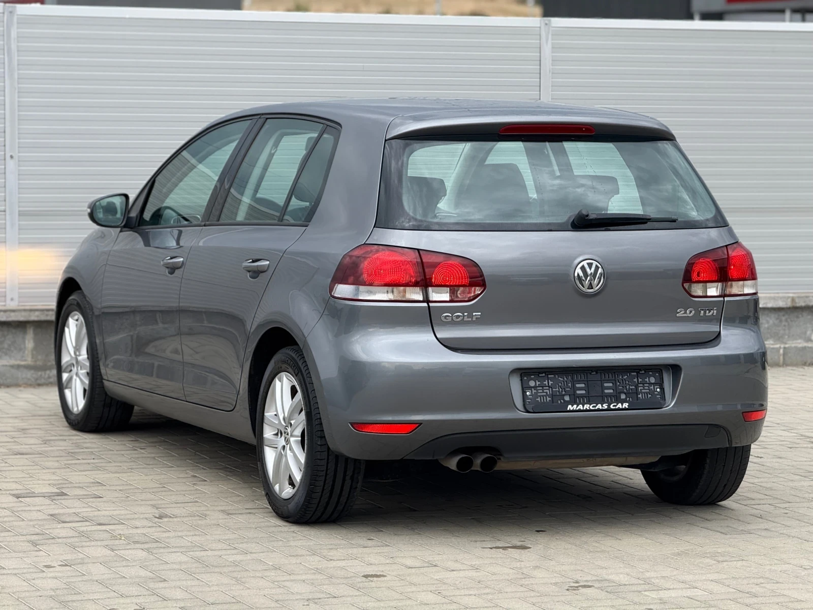 VW Golf 2.0TDI * EURO5 * ТОП СЪСТОЯНИЕ * ЛИЗИНГ*  - изображение 6