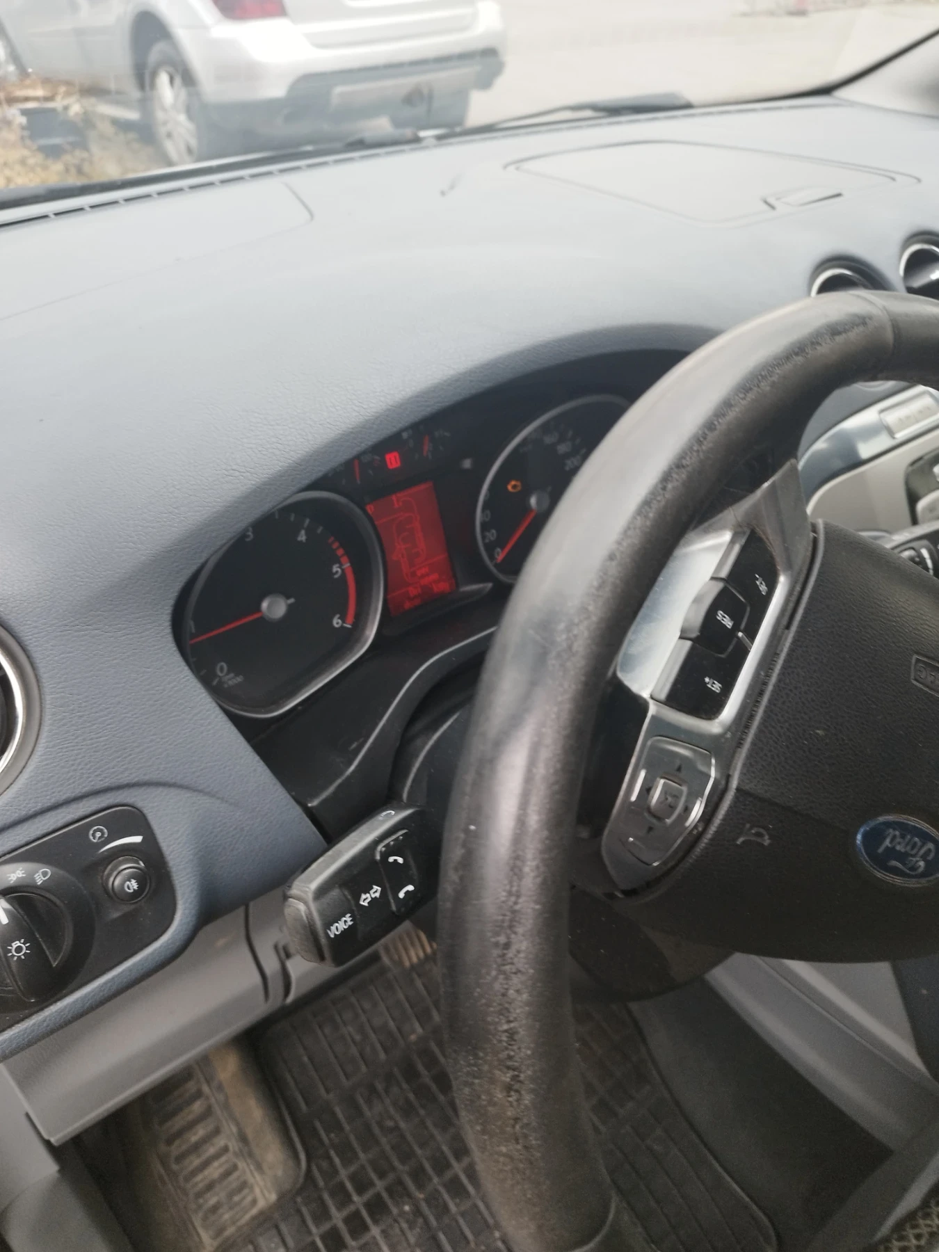 Ford S-Max  - изображение 5