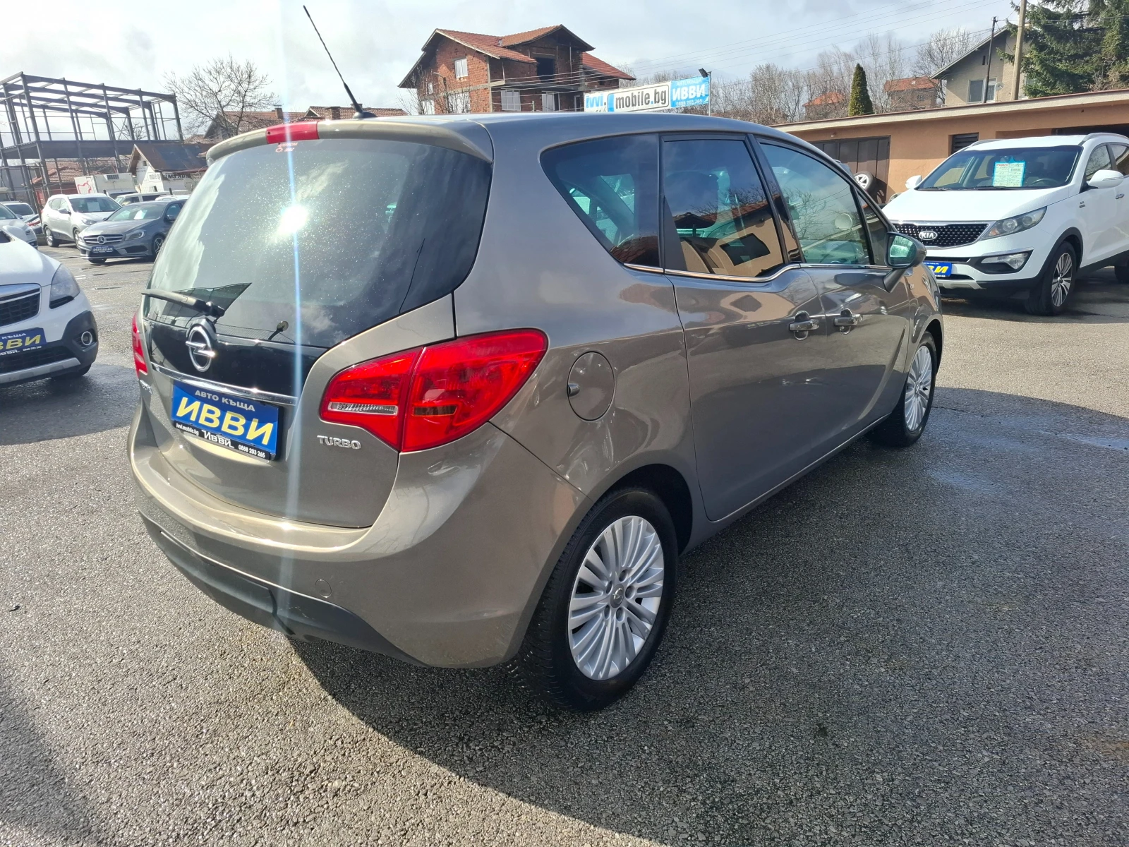 Opel Meriva Design Edition, снимка 4 - Автомобили и джипове - 54068339