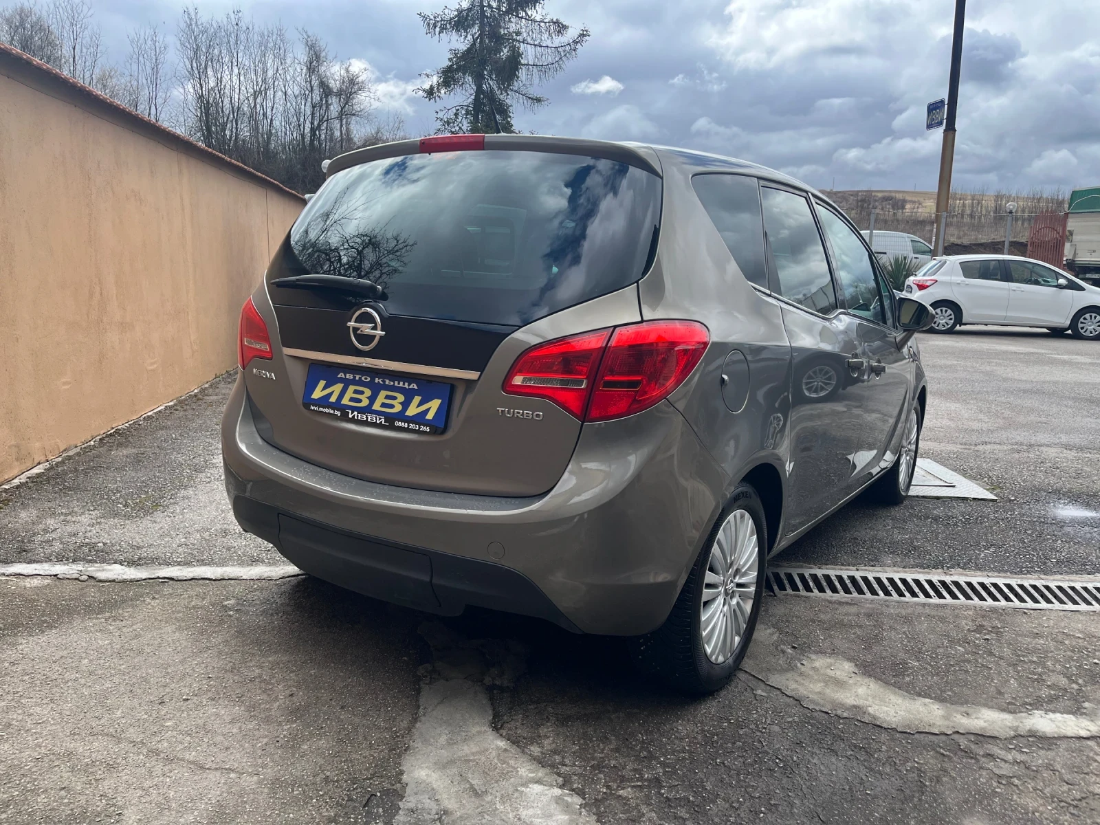 Opel Meriva Design Edition, снимка 13 - Автомобили и джипове - 54068339