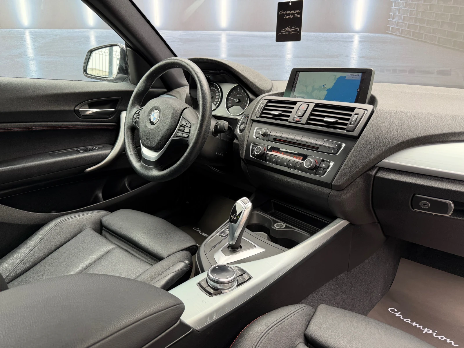 BMW 228 i M-Sport , снимка 11 - Автомобили и джипове - 54077057