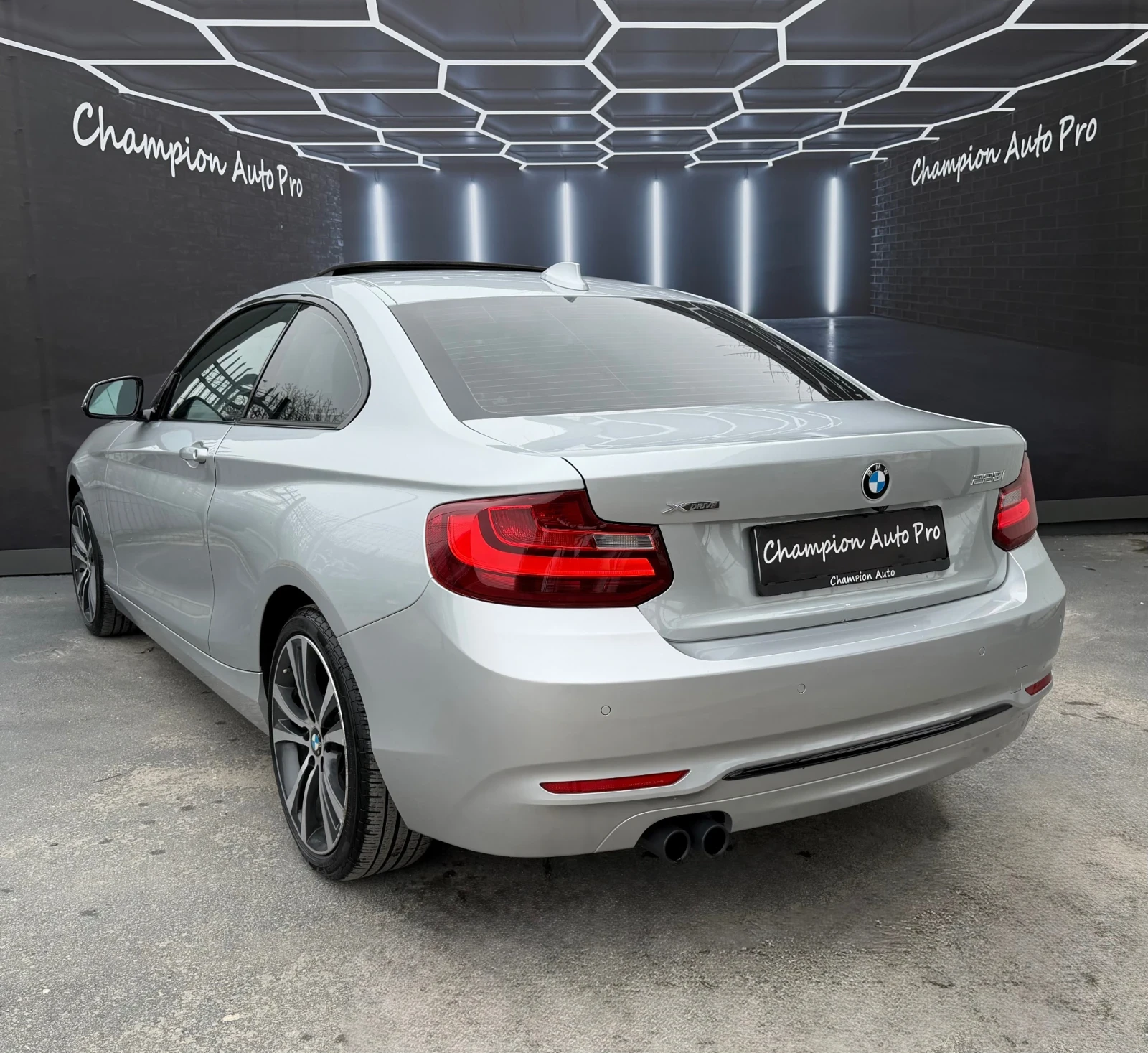 BMW 228 i M-Sport , снимка 4 - Автомобили и джипове - 54077057