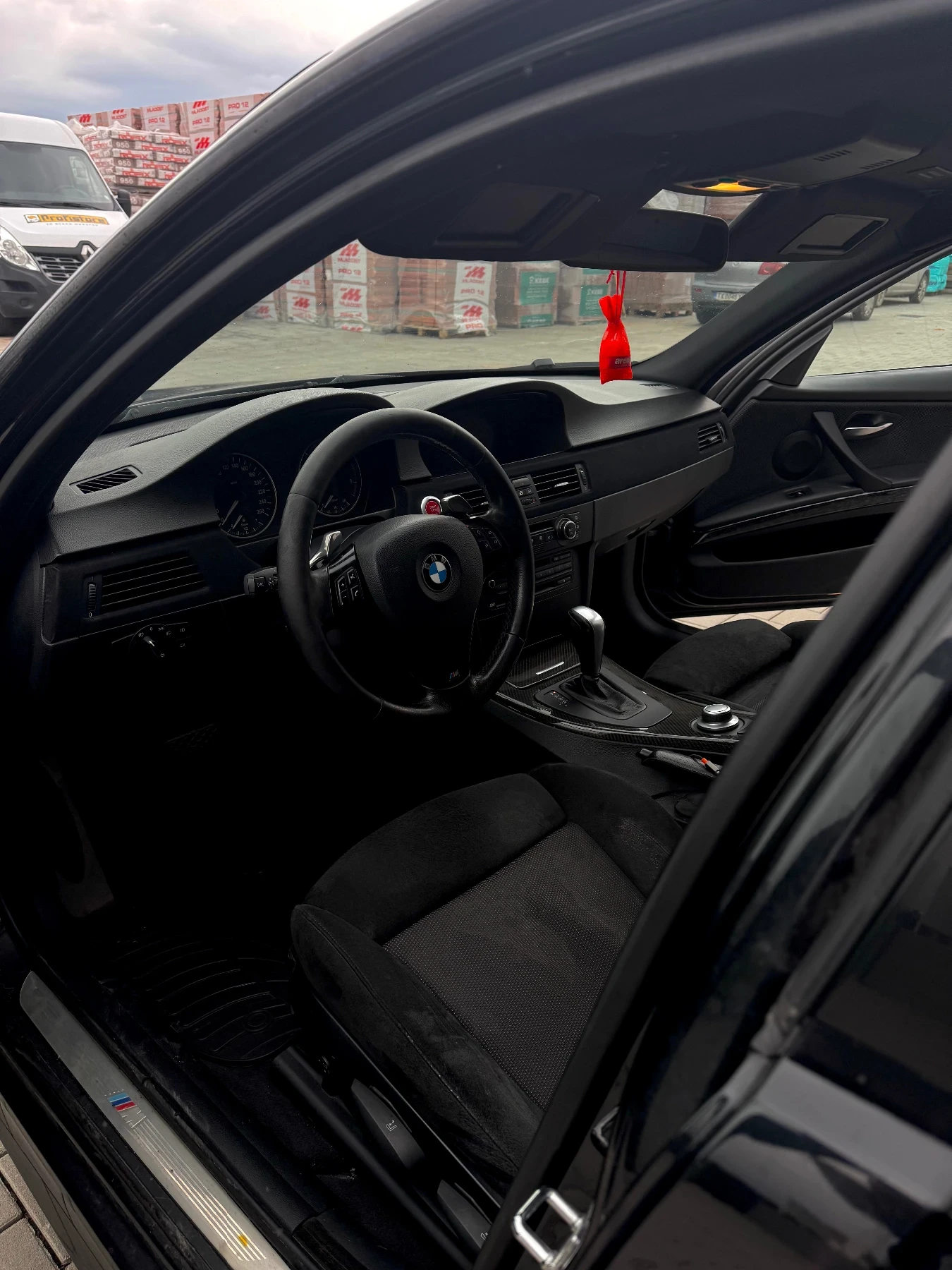 BMW 320 OEM M PACK  335 vission , снимка 8 - Автомобили и джипове - 54218179