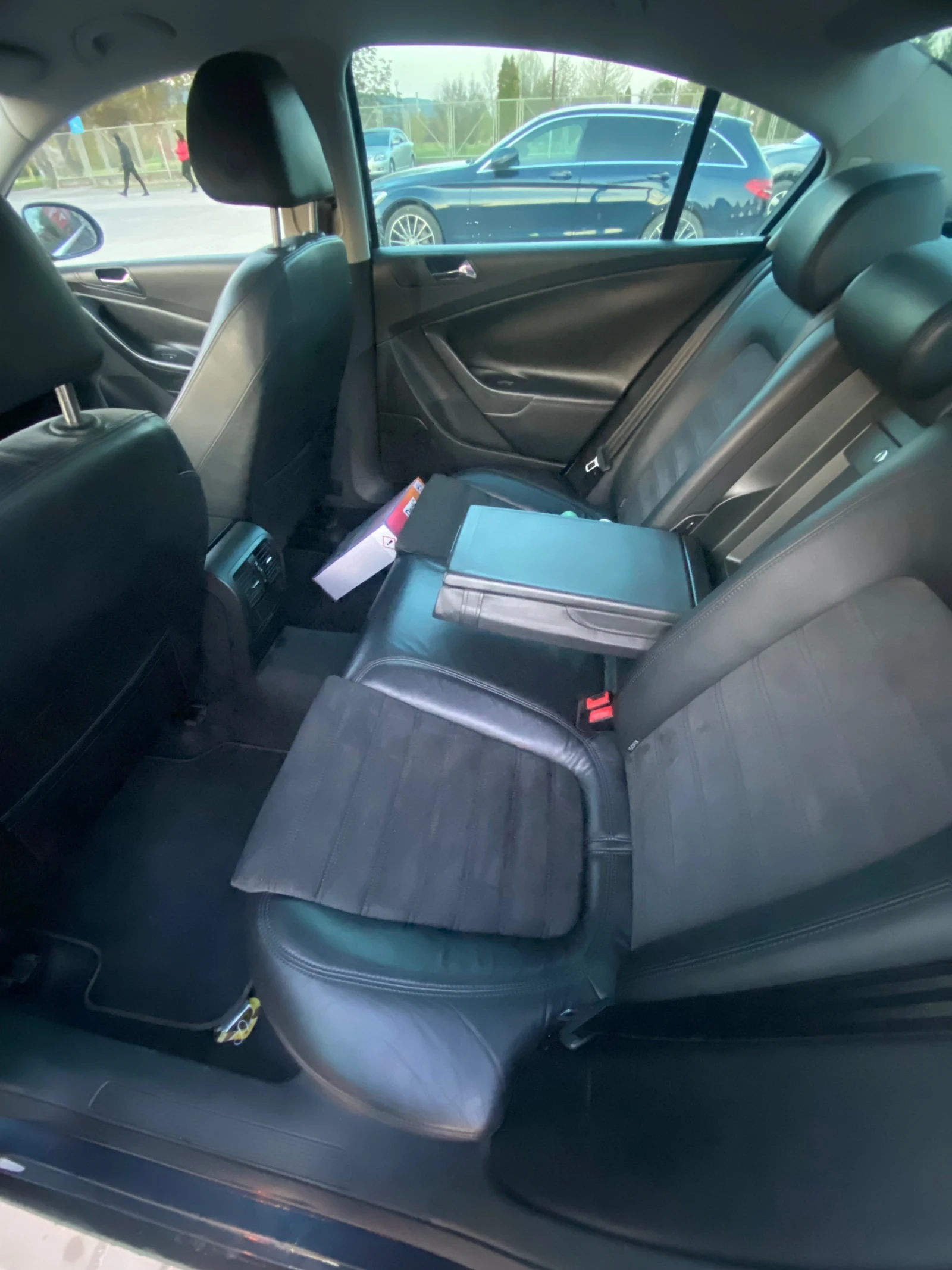 VW Passat 1.9 TDI, снимка 8 - Автомобили и джипове - 54301367