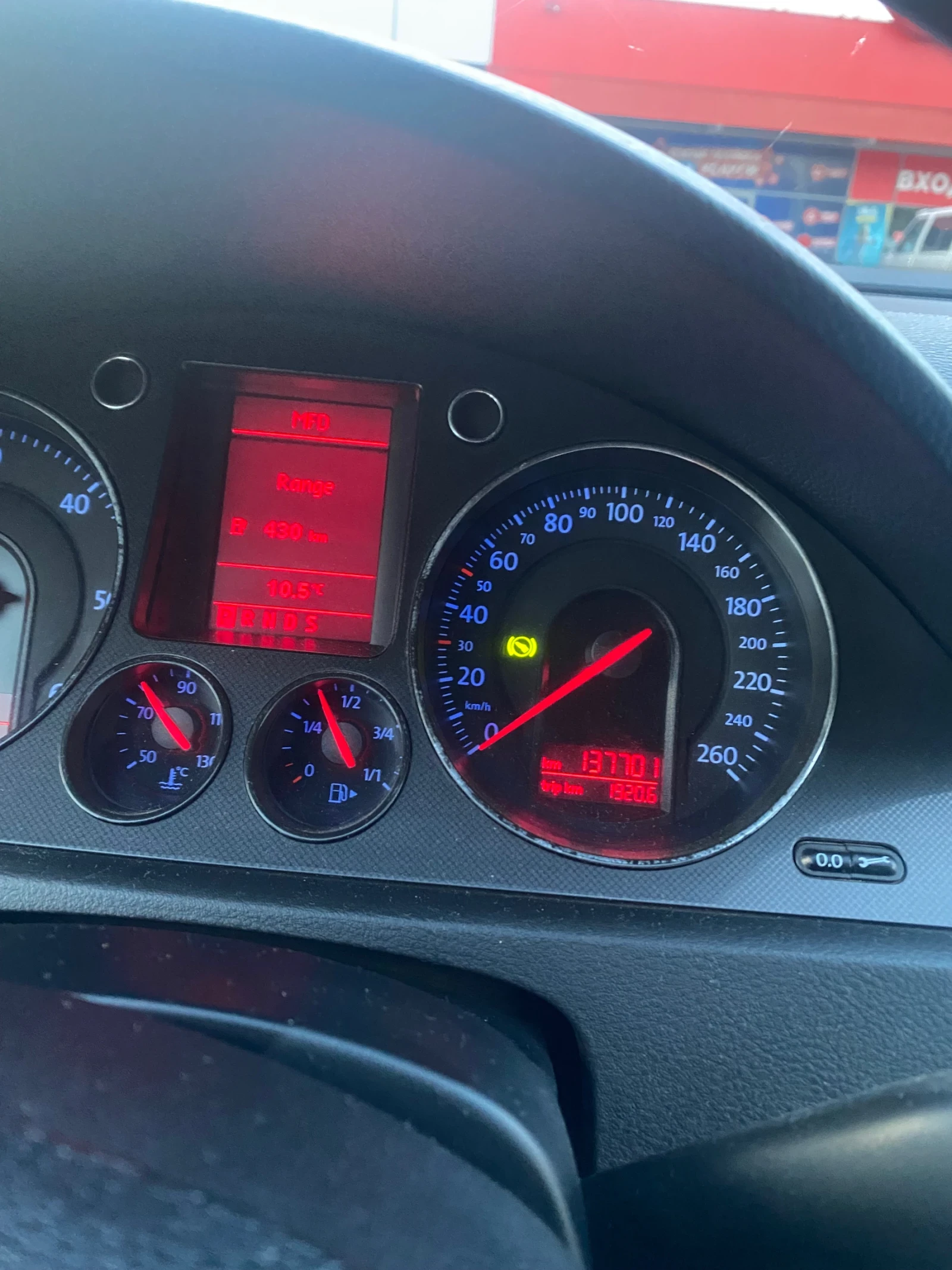 VW Passat 1.9 TDI, снимка 13 - Автомобили и джипове - 54301367