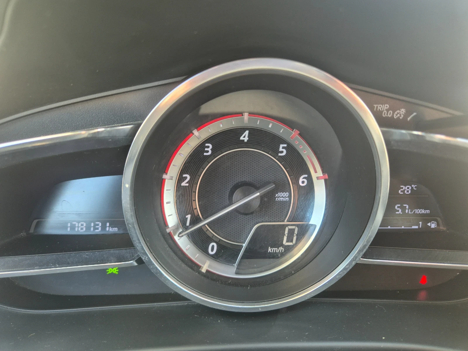 Mazda 3 2.2, 150 к.с, снимка 6 - Автомобили и джипове - 54345388