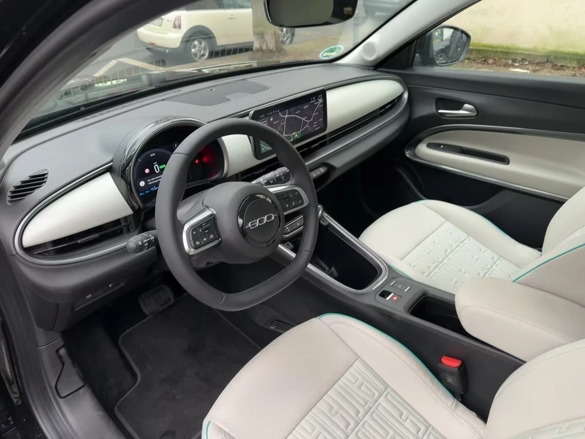 Fiat 600e La Prima DISTR 360* Winter Pack Keyless Blind-Spot | Mobile.bg � ����������� 8