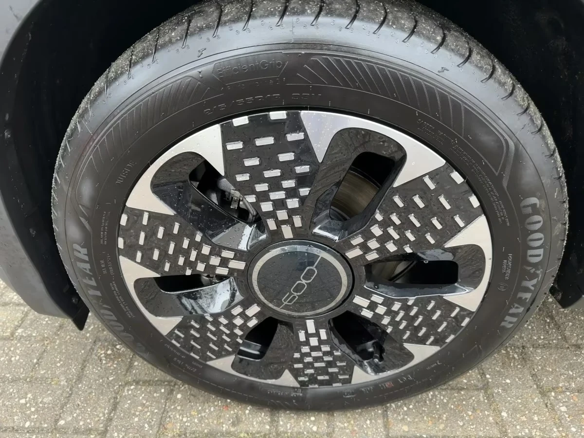 Fiat 600e La Prima DISTR 360* Winter Pack Keyless Blind-Spot | Mobile.bg � ����������� 6