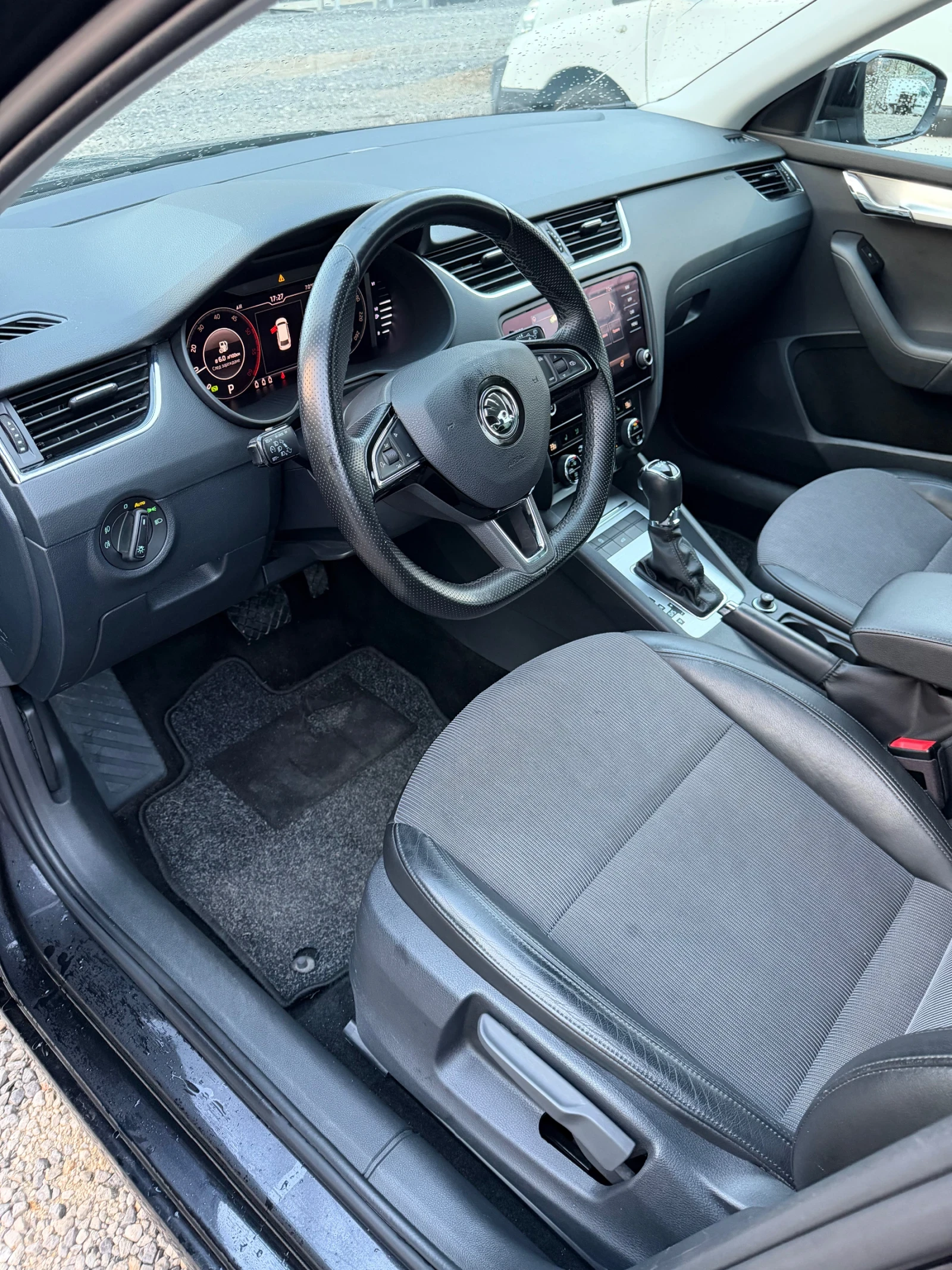 Skoda Octavia DSG Virtual Avtomatik Navi | Mobile.bg � ����������� 9