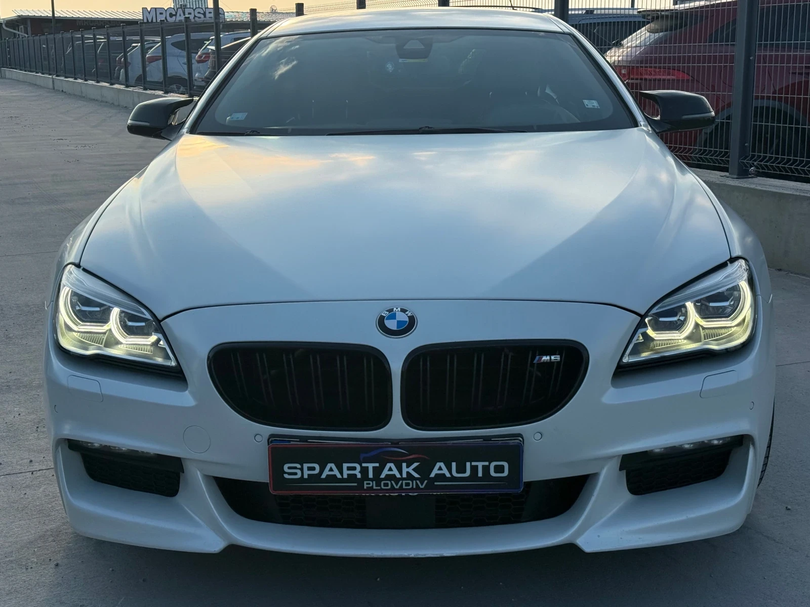 BMW 640 D* 2016г* 400к.с* Топ Състояние* СЕРВИЗНА ИСТОРИЯ*, снимка 2 - Автомобили и джипове - 55105589