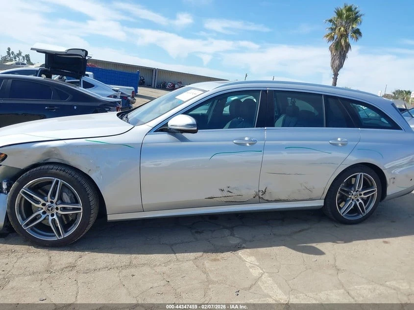 Mercedes-Benz E 450 4MATIC Автокредит Цена до България, снимка 6 - Автомобили и джипове - 55132856