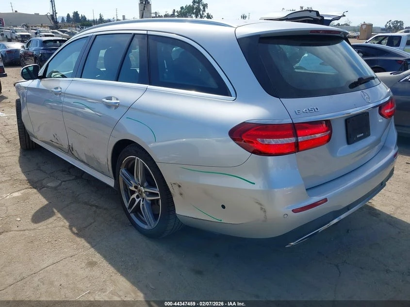 Mercedes-Benz E 450 4MATIC Автокредит Цена до България, снимка 3 - Автомобили и джипове - 55132856