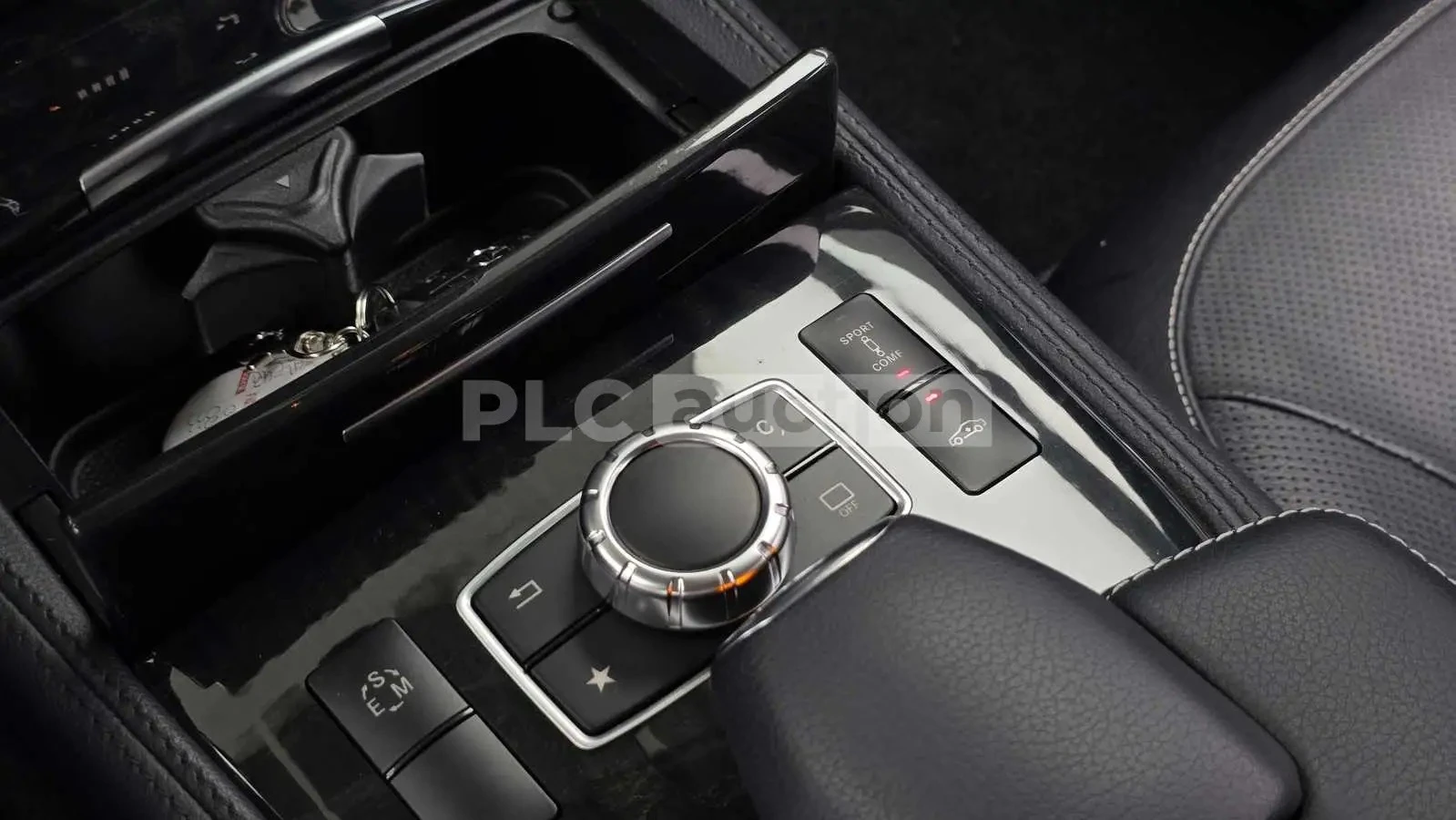 Mercedes-Benz CLS 400  DISTRONIC / ОБДУХВАНЕ / 360 / MEMORY, снимка 9 - Автомобили и джипове - 55396293