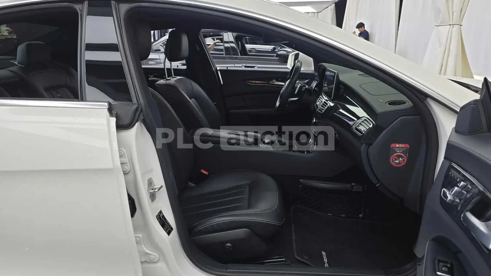 Mercedes-Benz CLS 400  DISTRONIC / ОБДУХВАНЕ / 360 / MEMORY, снимка 13 - Автомобили и джипове - 55396293