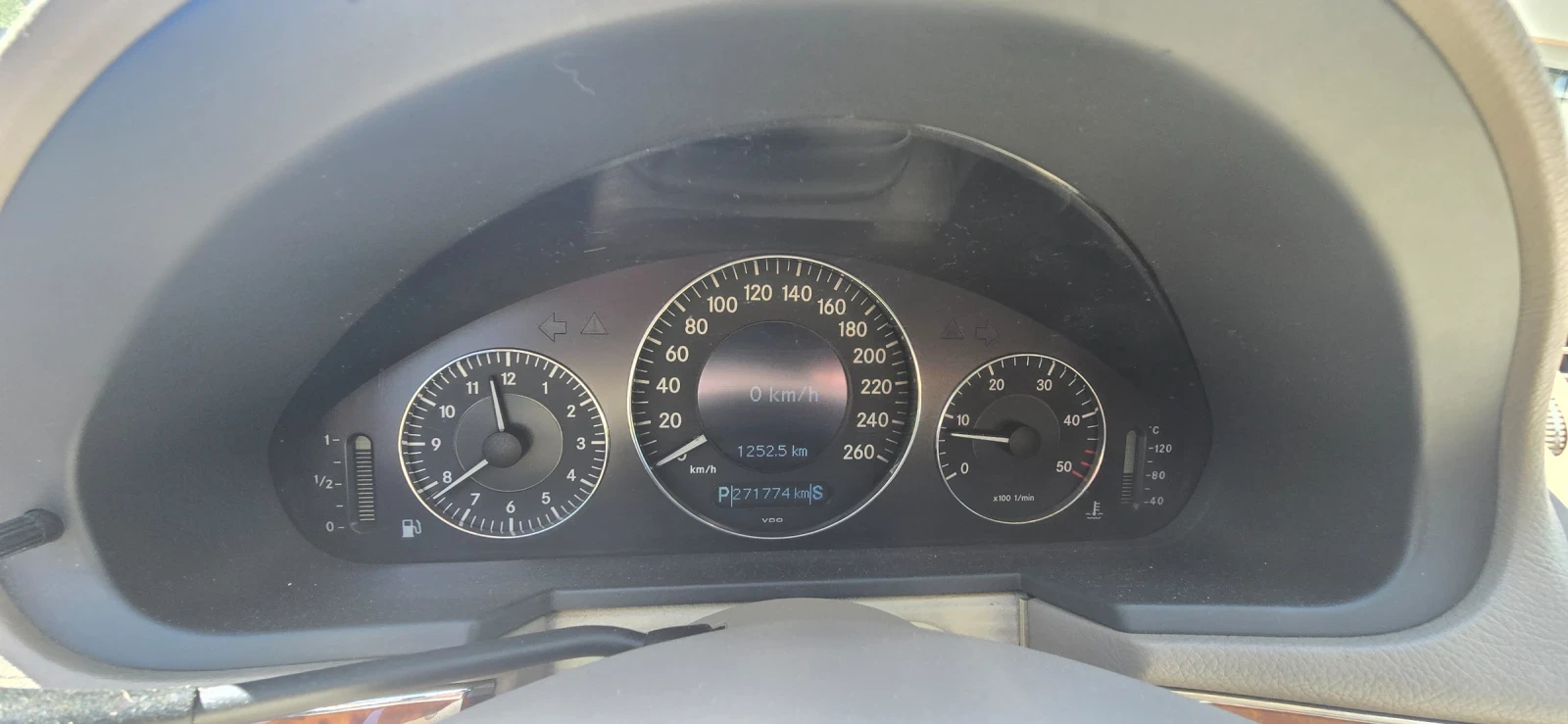 Mercedes-Benz E 220 Elegance 220 CDI 150PH, снимка 15 - Автомобили и джипове - 55679013