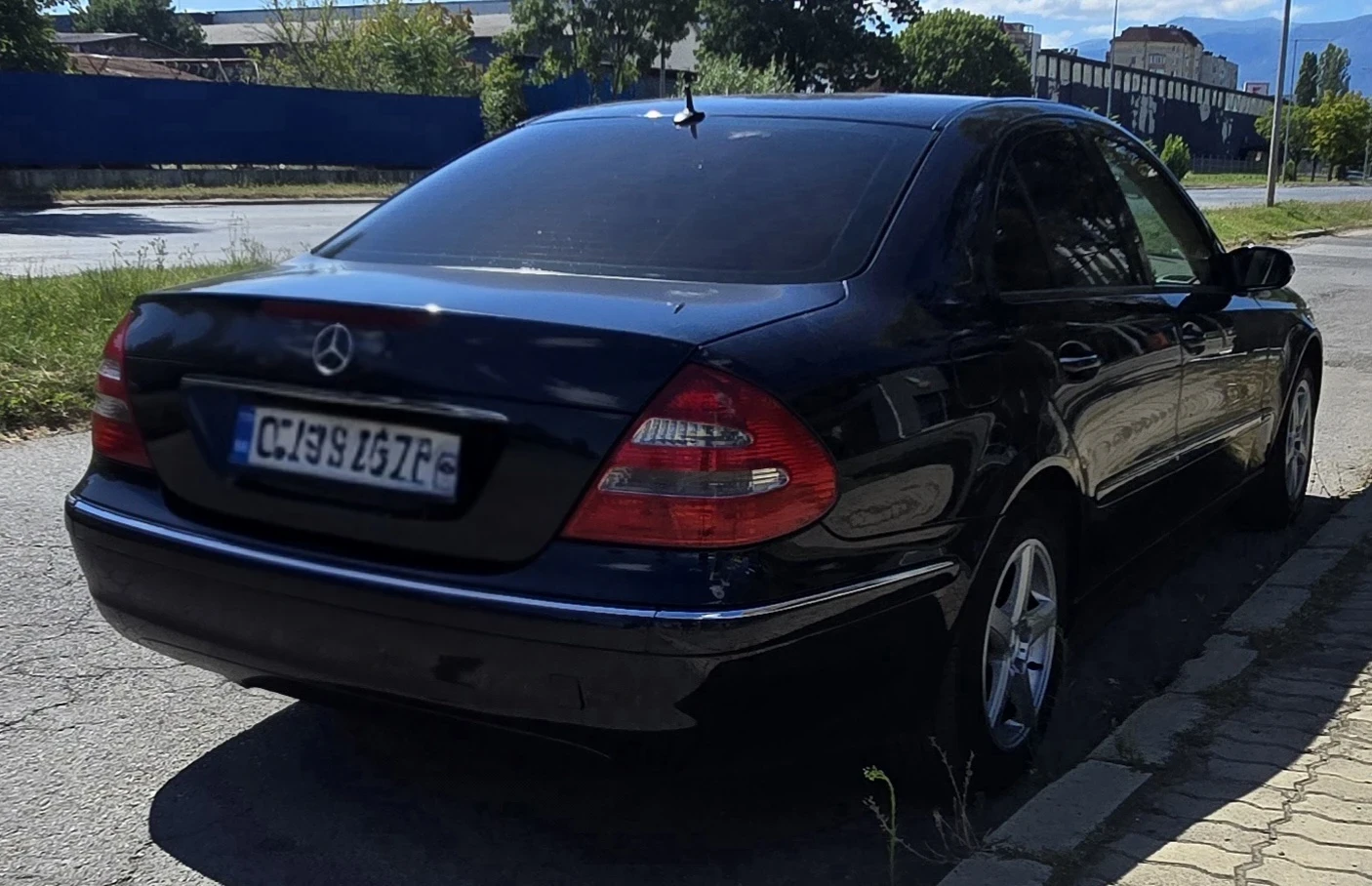 Mercedes-Benz E 220 Elegance 220 CDI 150PH, снимка 5 - Автомобили и джипове - 55679013