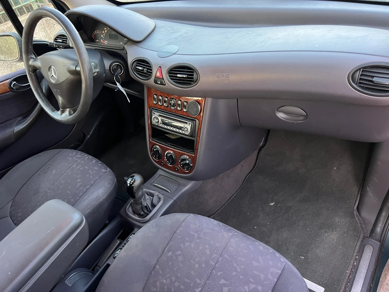 Mercedes-Benz A 190 KLIMATIK/UNIKAT, снимка 13 - Автомобили и джипове - 55812230