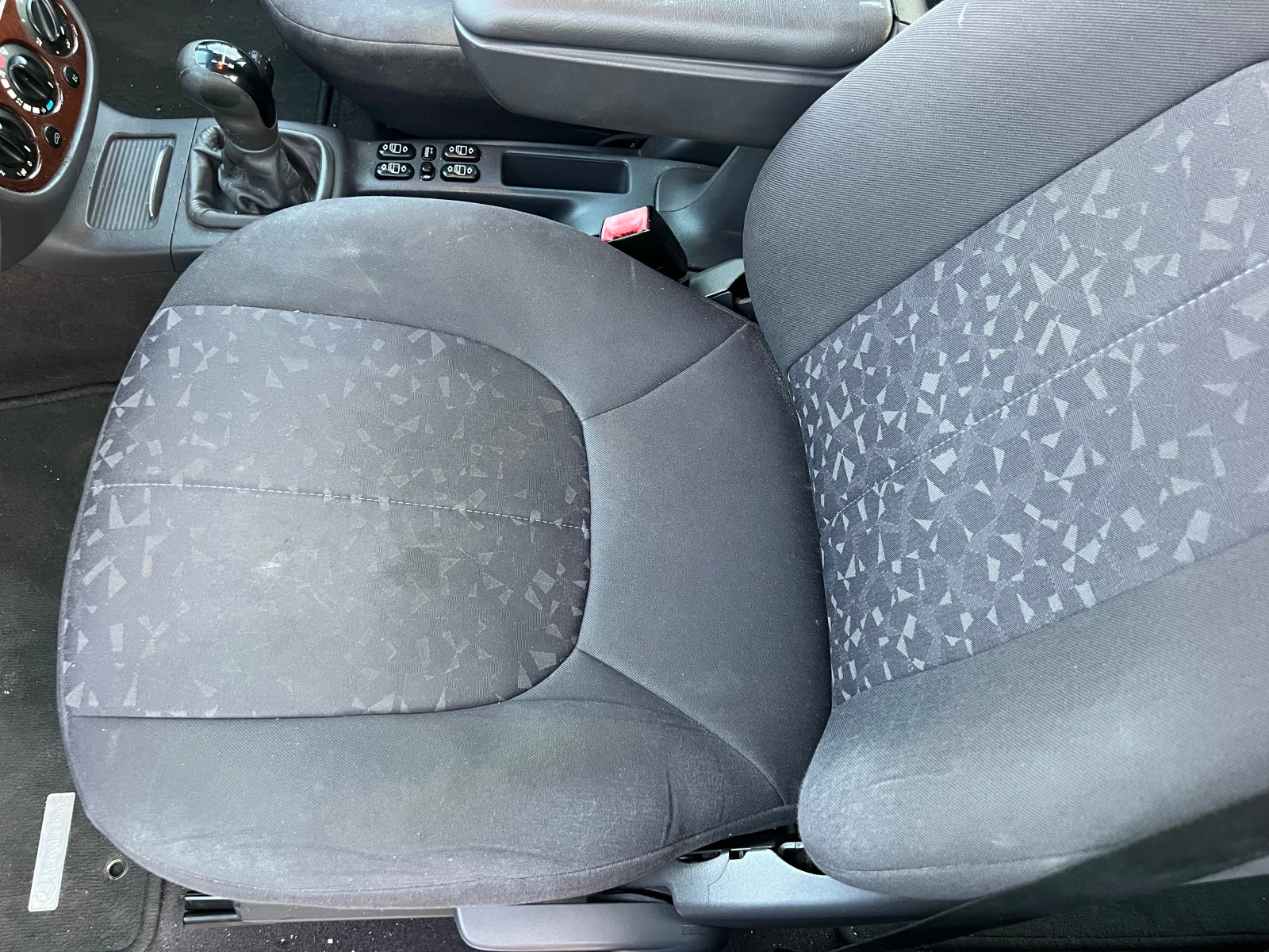 Mercedes-Benz A 190 KLIMATIK/UNIKAT, снимка 11 - Автомобили и джипове - 55812230