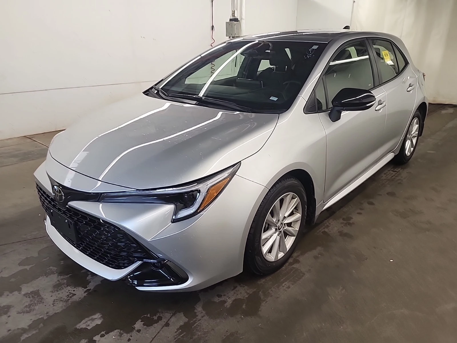 Toyota Corolla CVT| ПОДГРЕВИ| ЗАДНА КАМЕРА| 2 КЛЮЧА| 