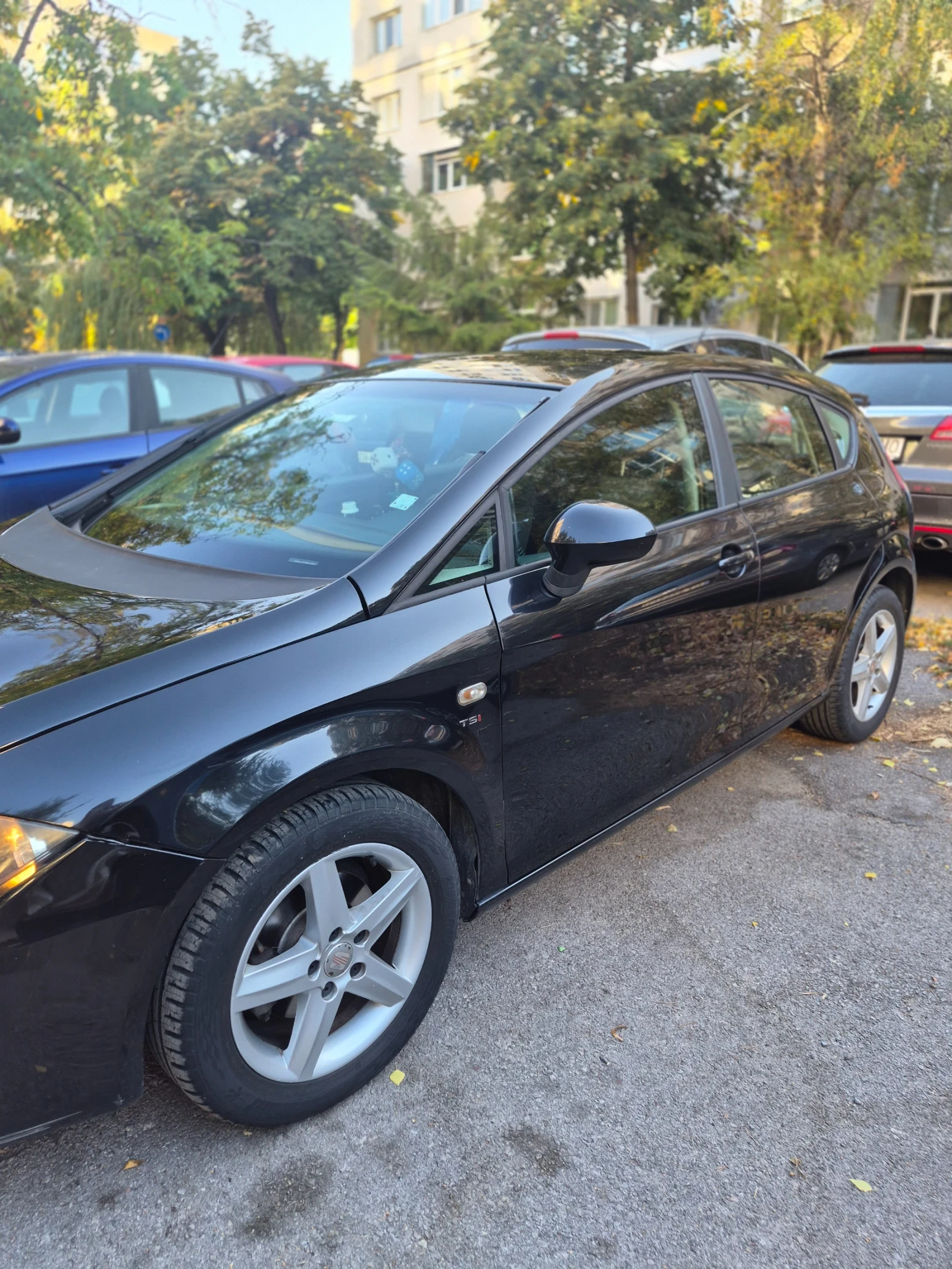 Seat Leon 1, 2 TSI TURBO, снимка 2 - Автомобили и джипове - 56309962