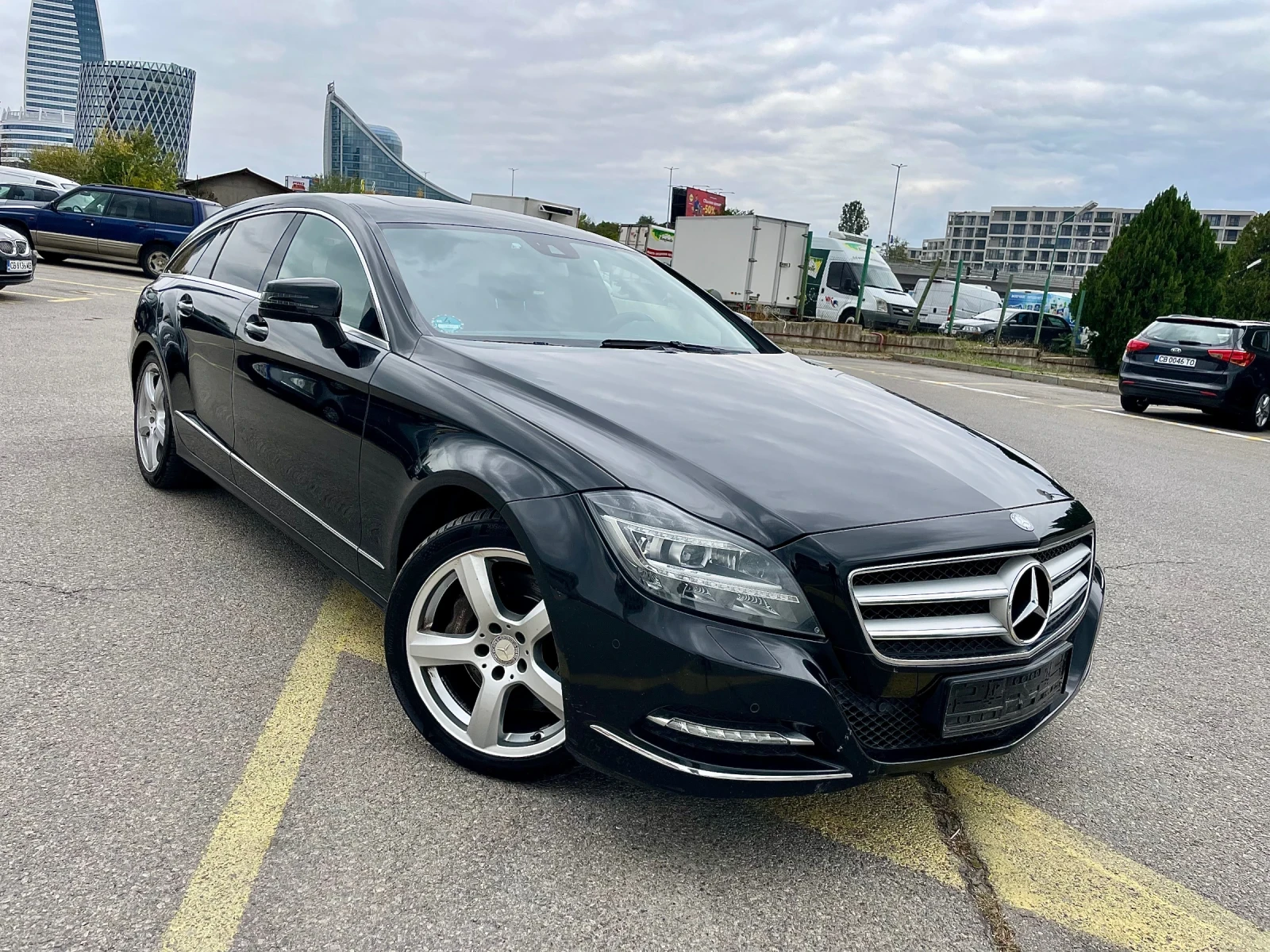 Mercedes-Benz CLS 350, снимка 16 - Автомобили и джипове - 56620014