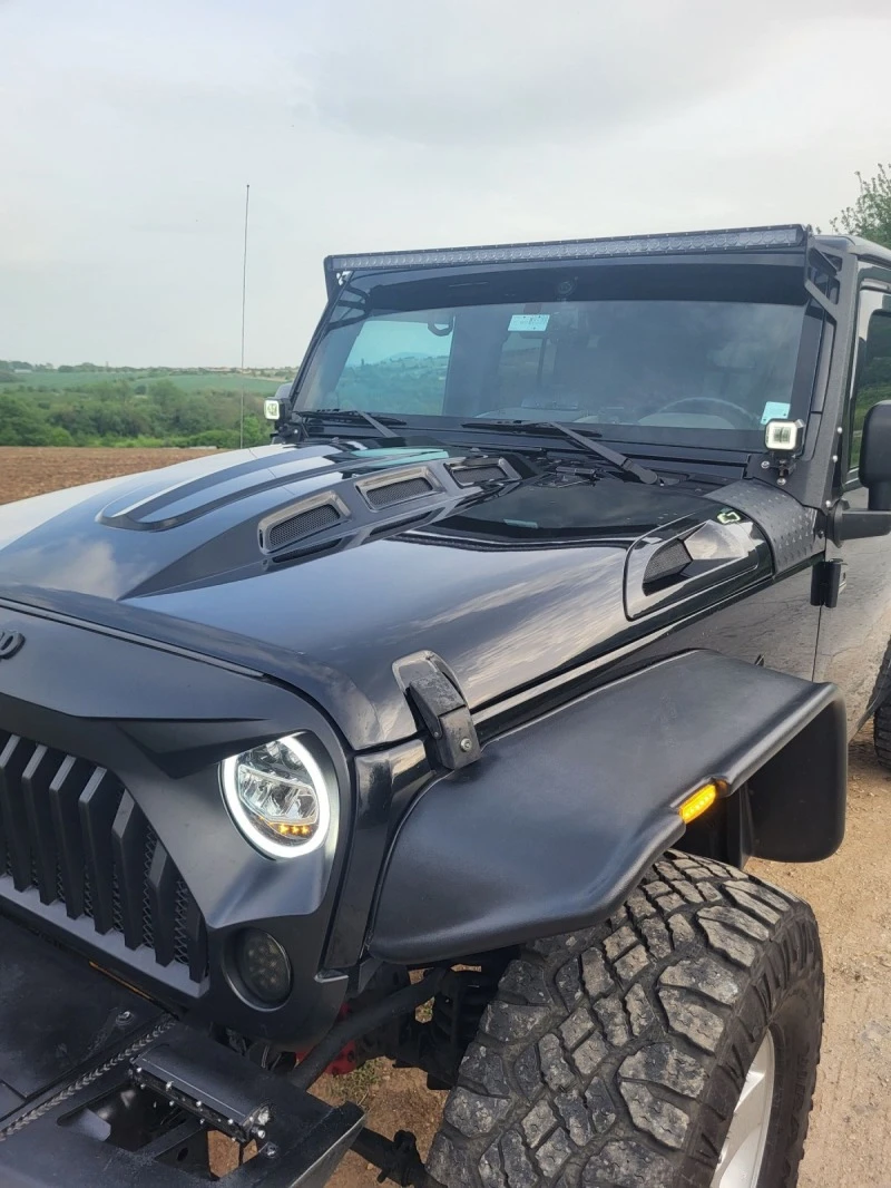 Jeep Wrangler, снимка 3 - Автомобили и джипове - 46420256