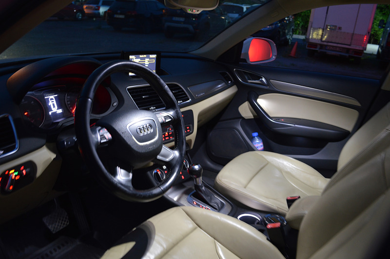 Audi Q3, снимка 10 - Автомобили и джипове - 46085007