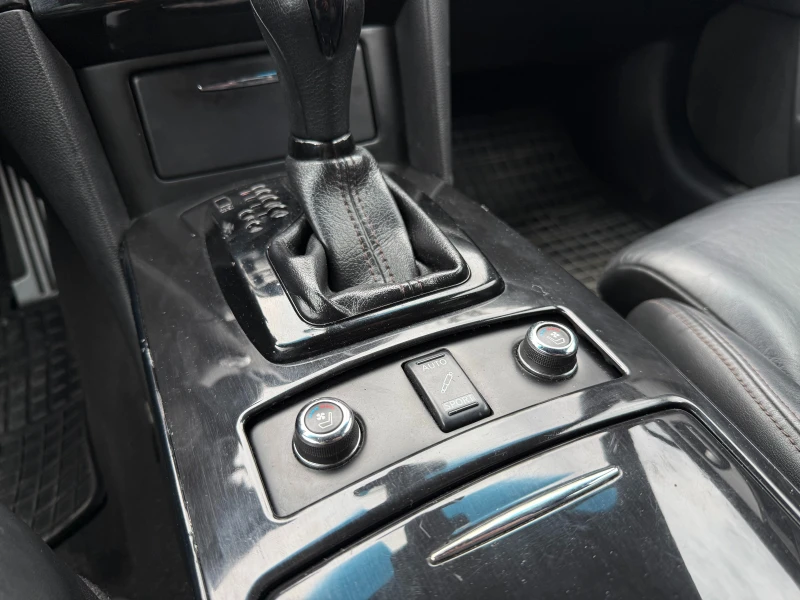 Infiniti Fx 30, снимка 16 - Автомобили и джипове - 52073481