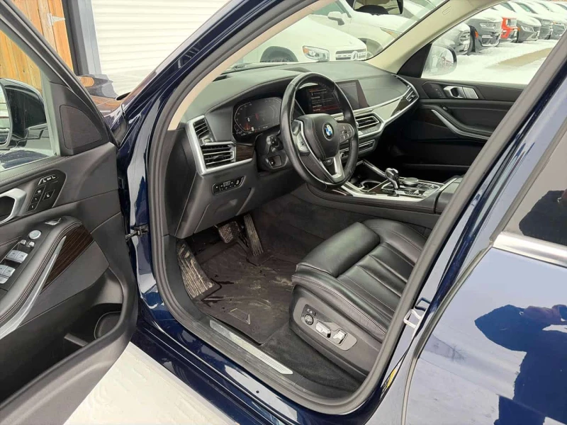 BMW X7 xDrive40i | PURE EXCELLENCE | HUD | SOFT CLOSE | , снимка 5 - Автомобили и джипове - 53568127