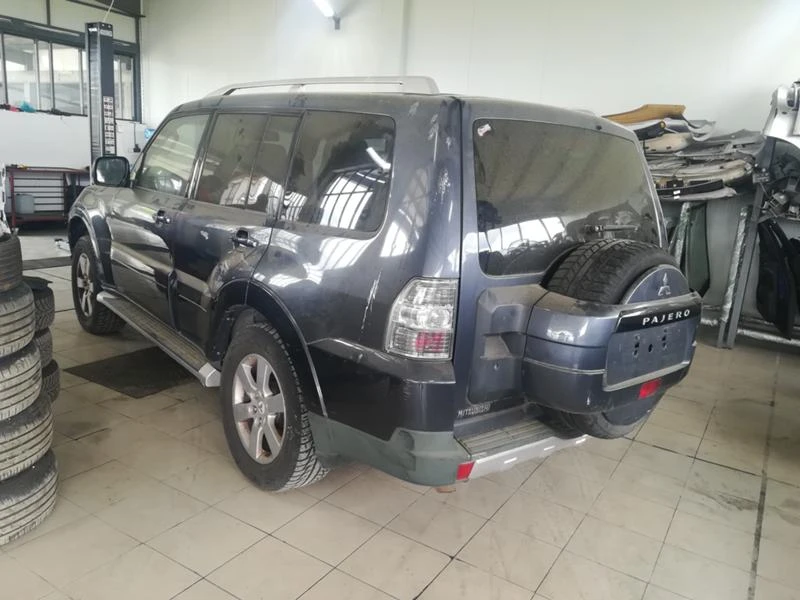 Mitsubishi Pajero 3.2DID/ЗА ЧАСТИ  - изображение 4