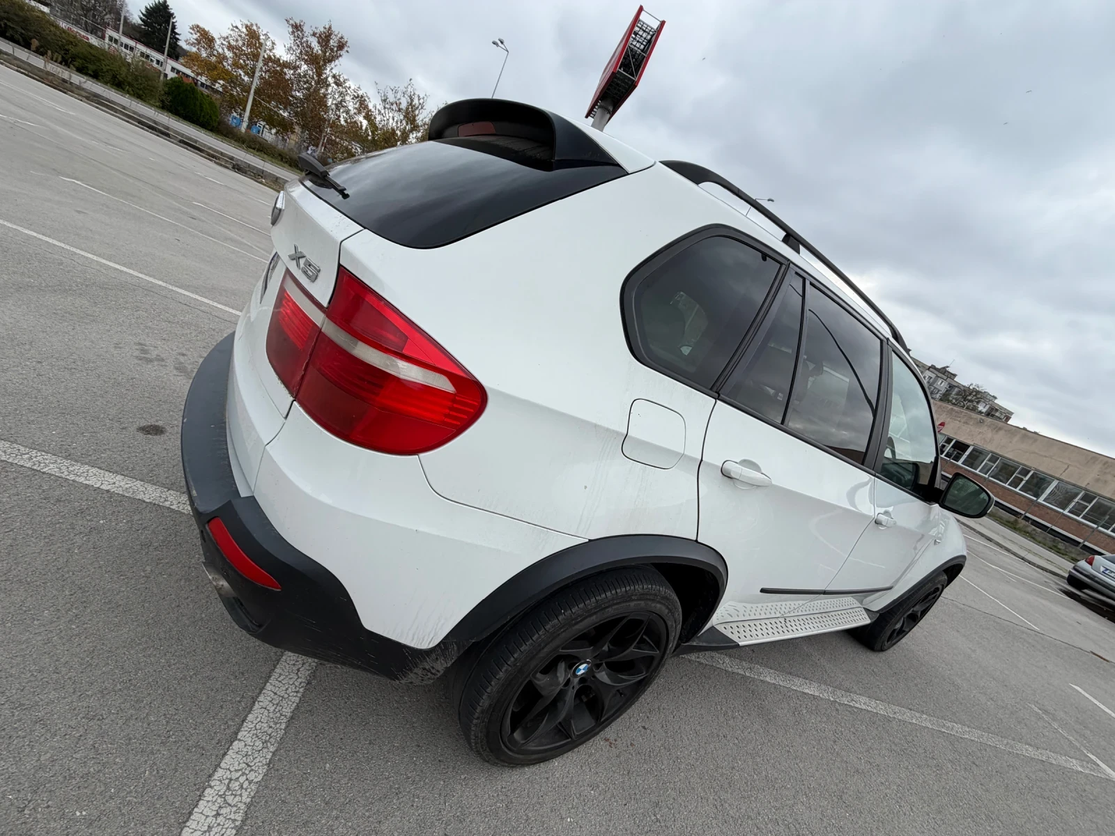 BMW X5 7местен* 3.0D* Панорама* Individualll - изображение 6